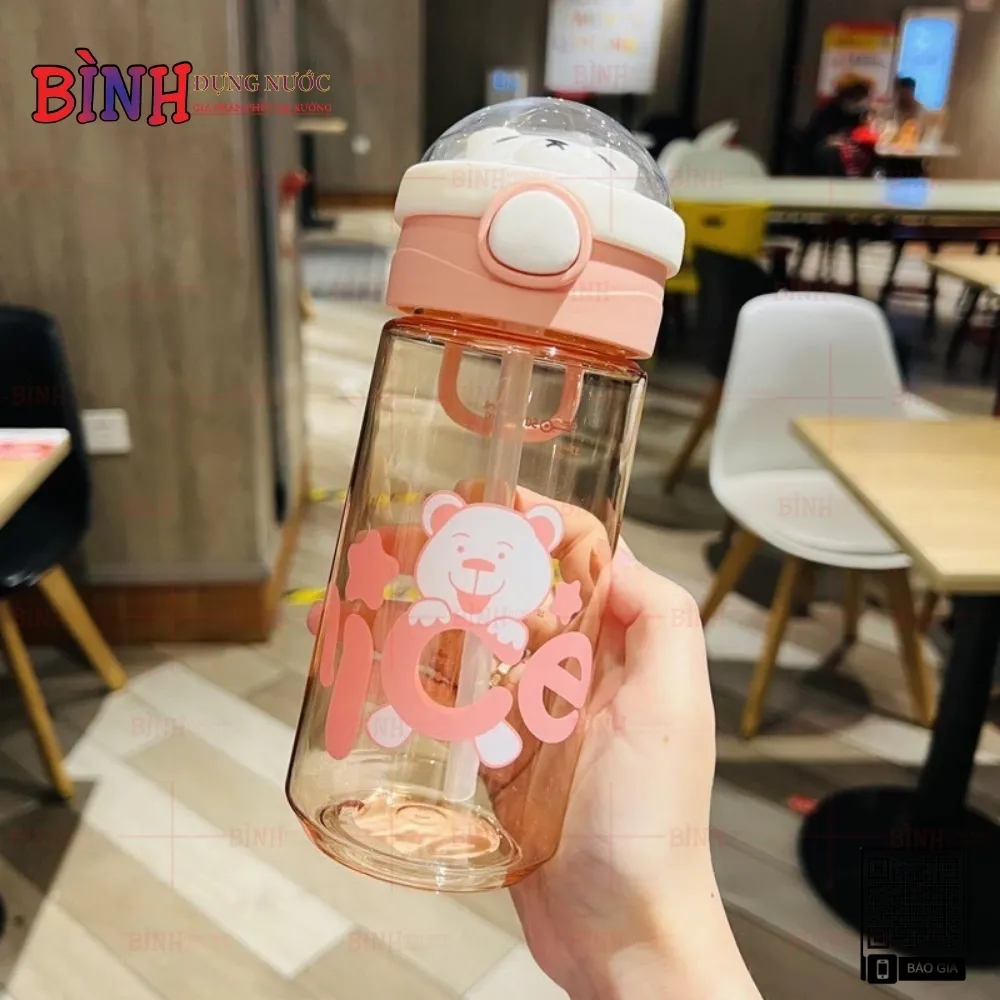 Bình nhựa trẻ em 650ml hình gấu màu cam