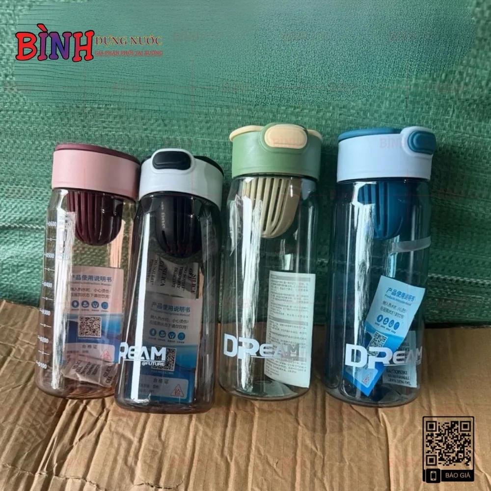 Bình nước 750ml quai cầm kiểu dáng thể thao
